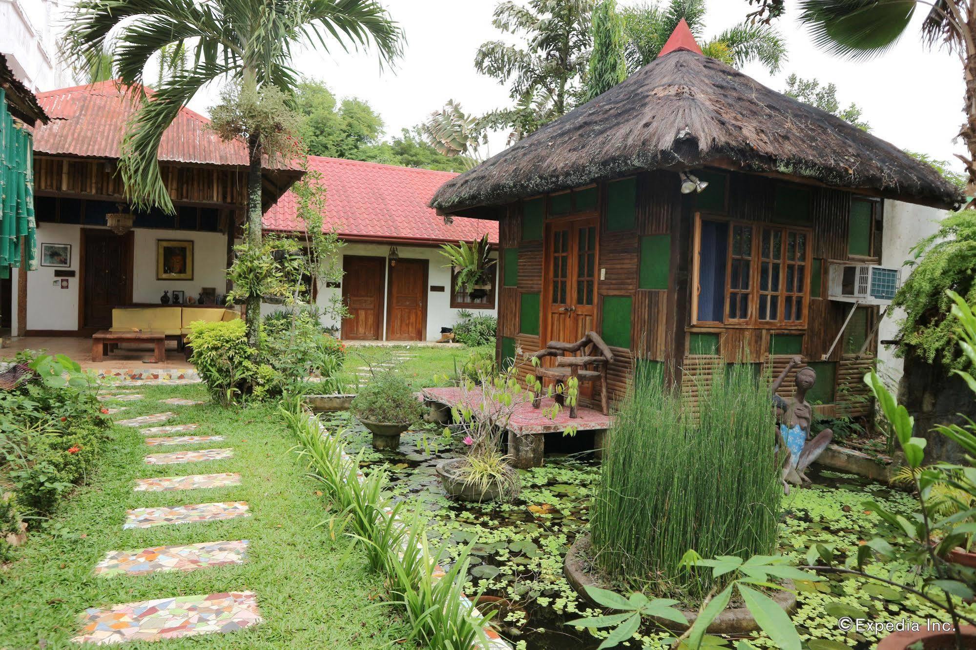 The Lotus Garden Panzió Puerto Princesa Kültér fotó